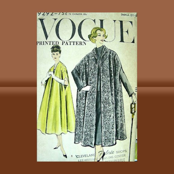 1950s Champagne Silk Satin Jacquard Opera Coat - Picture 5 of 7